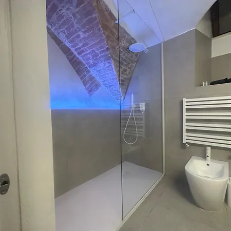 Medieval Hydro Chrome Kingsize Therapy In * Perugia