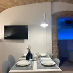 Medieval Hydro Chrome Kingsize Therapy In Perugia
