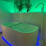 Apartman Medieval Hydro Chrome Kingsize Therapy In Perugia