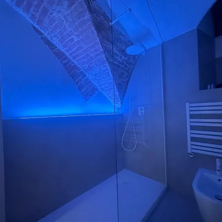 Medieval Hydro Chrome Kingsize Therapy In Perugia