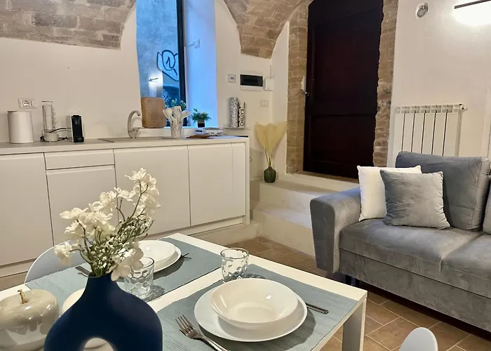 Апартаменты Medieval Hydro Chrome Kingsize Therapy In