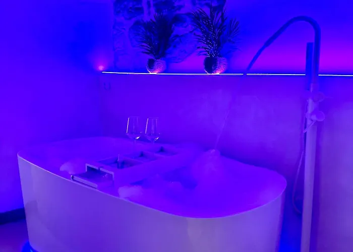 Appartement Medieval Hydro Chrome Kingsize Therapy In