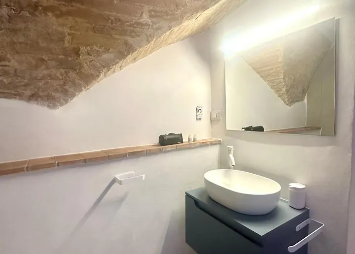 Medieval Hydro Chrome Kingsize Therapy In Апартаменты Перуджа