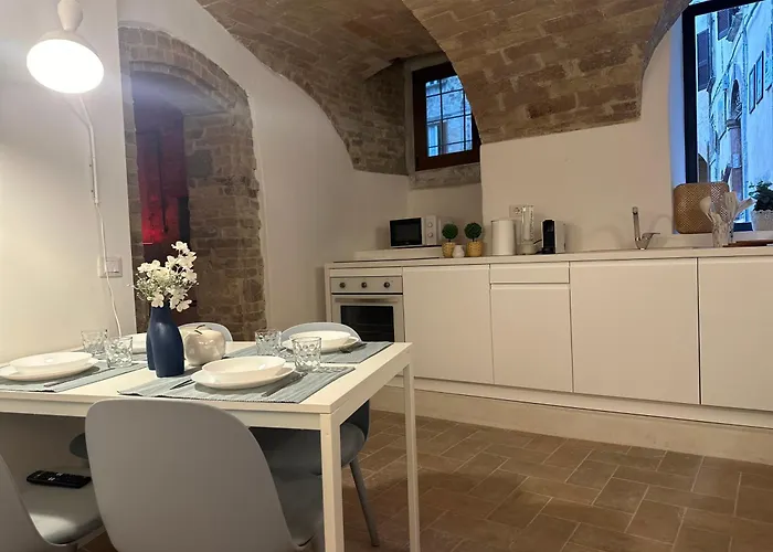 Medieval Hydro Chrome Kingsize Therapy In Perugia